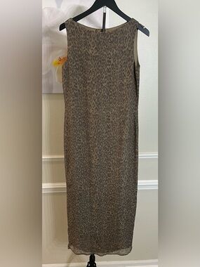 Finity Naturals Silk Leopard Print Sleeveless Maxi Dress! Size Small.